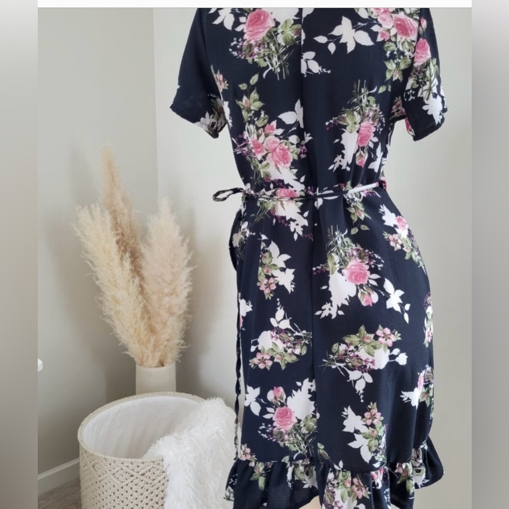 Boutique-Floral Flounce Short Sleeve Wrap Midi Dress-Black-Pink-Multi-NWOT-SzM🌸​ - Picture 7 of 10